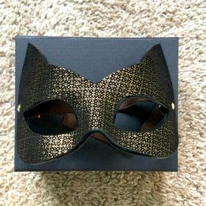 Black and Gold Cat Mask